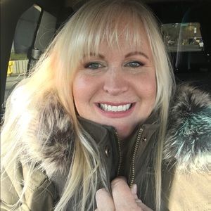 Meet your Posher, Karie